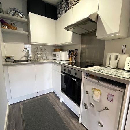 Snug Studio Apartment In Central Location Bristol Extérieur photo