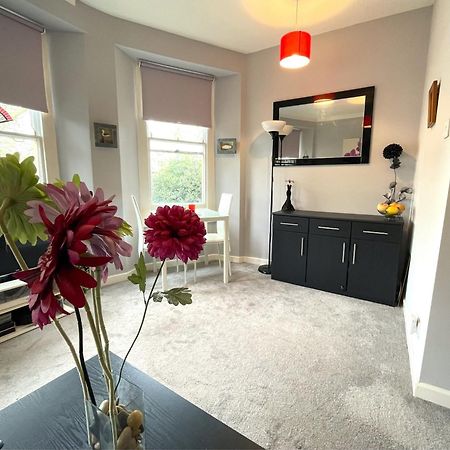 Snug Studio Apartment In Central Location Bristol Extérieur photo
